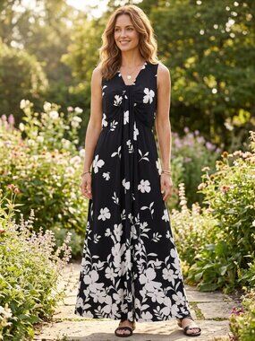 52seven Floral V-Neck Sleeveless Maxi Dress Black White Large